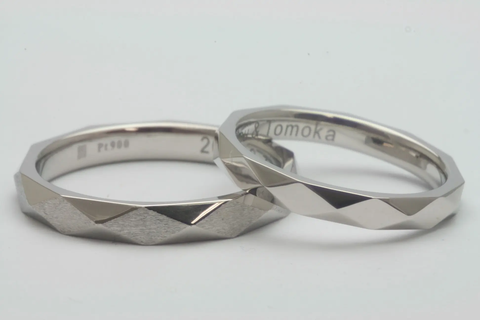 光の反射が美しいひし形リング | 結婚・婚約指輪のオーダーメイドは 