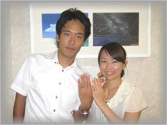 ふたりで考えた結婚指輪のデザイン、思い入れが違います！のサムネイル