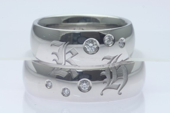 ハワイ文字を刻印したご結婚指輪のサムネイル