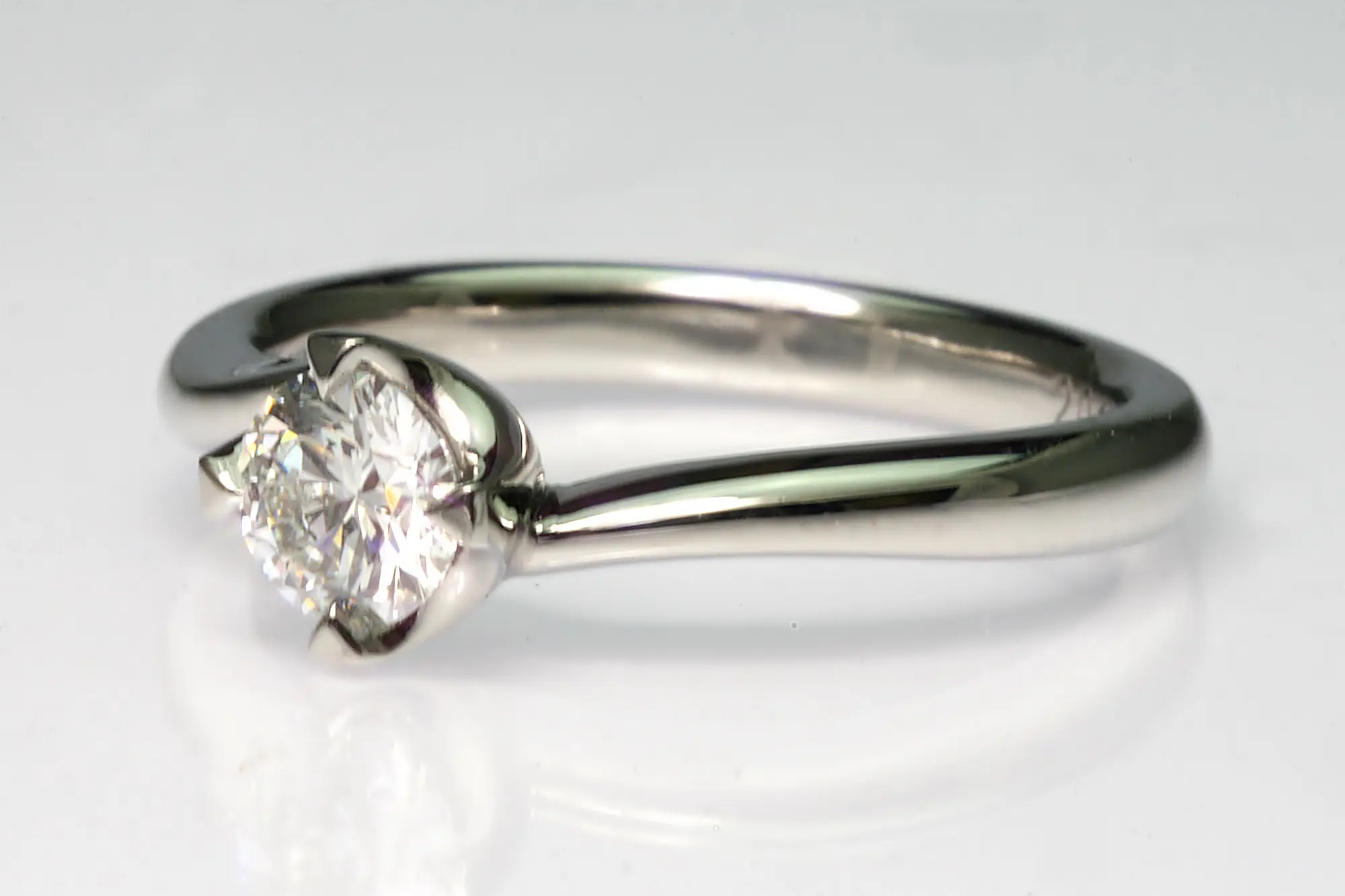 MITSUWA DIAMOND 六本爪ダイヤモンドリング MITSUWA DIAMOND 六本爪