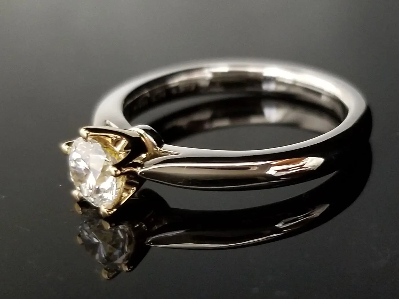 こだわりのコンビエンゲージメントリング | 結婚・婚約指輪のオーダー