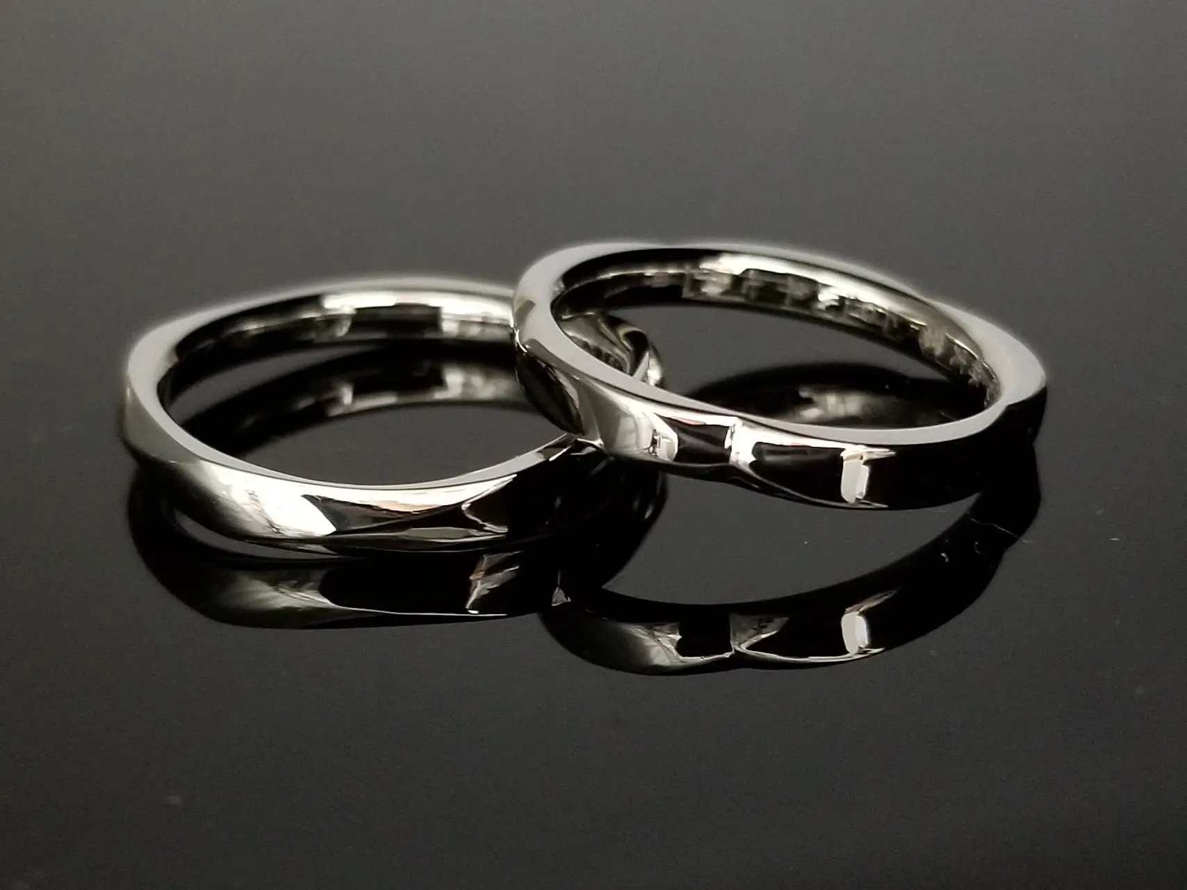 五枚花と五角形織りなすオーダーメイド | 結婚・婚約指輪の