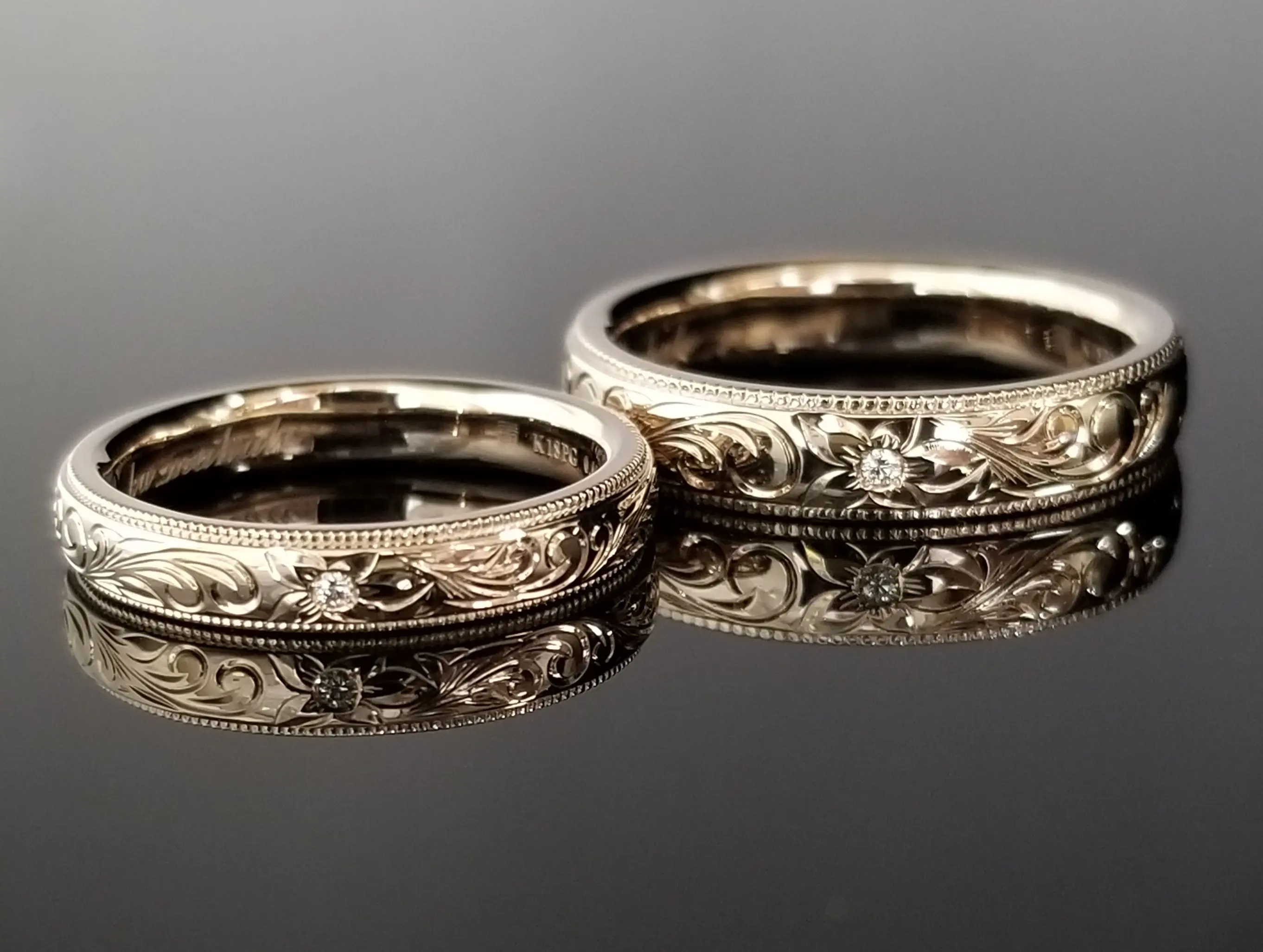 スクロールとプルメリアのハワイアンデザイン | 結婚・婚約指輪の