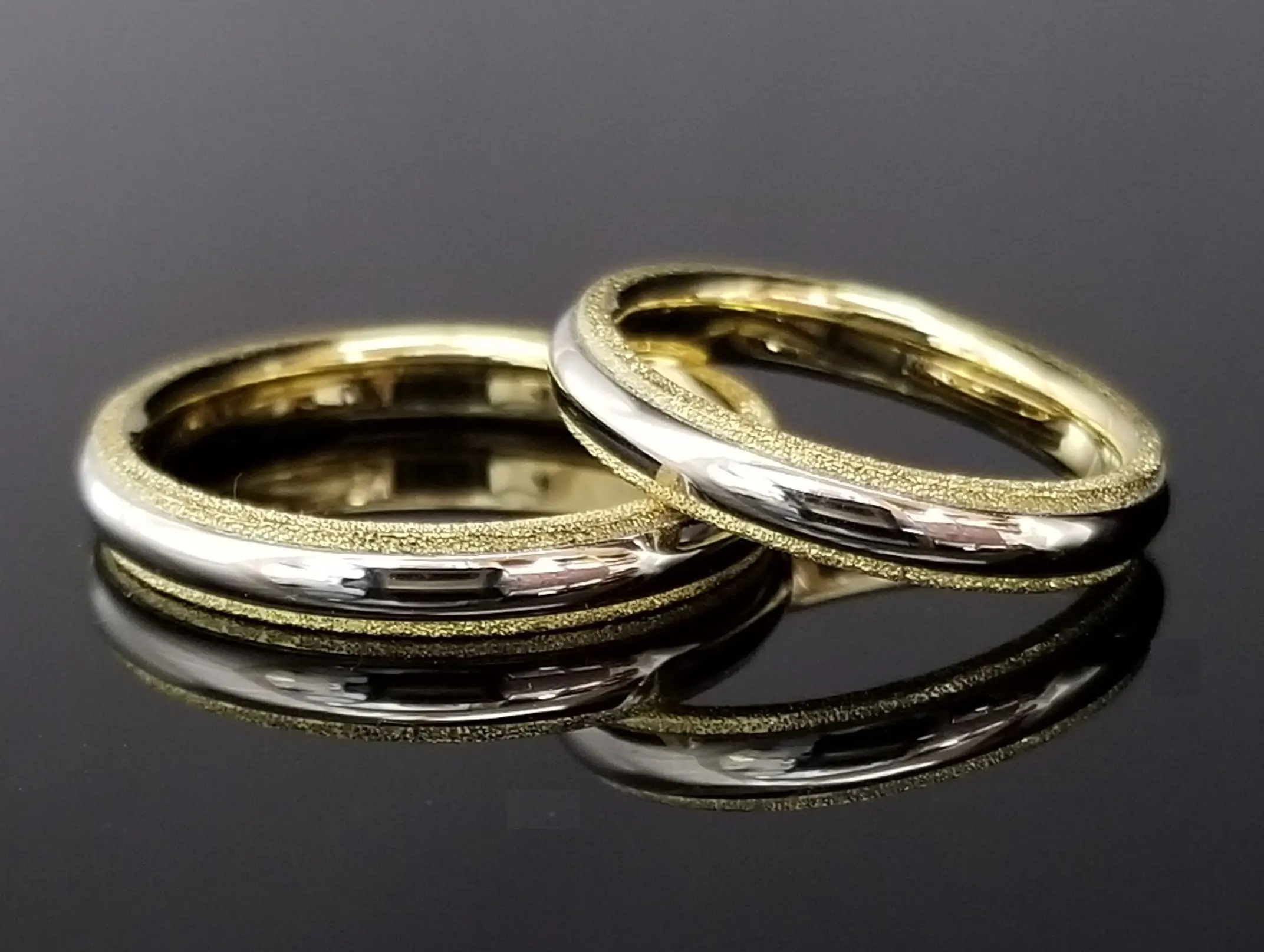 煌めくスターダスト | 結婚・婚約指輪のオーダーメイドは鍛造