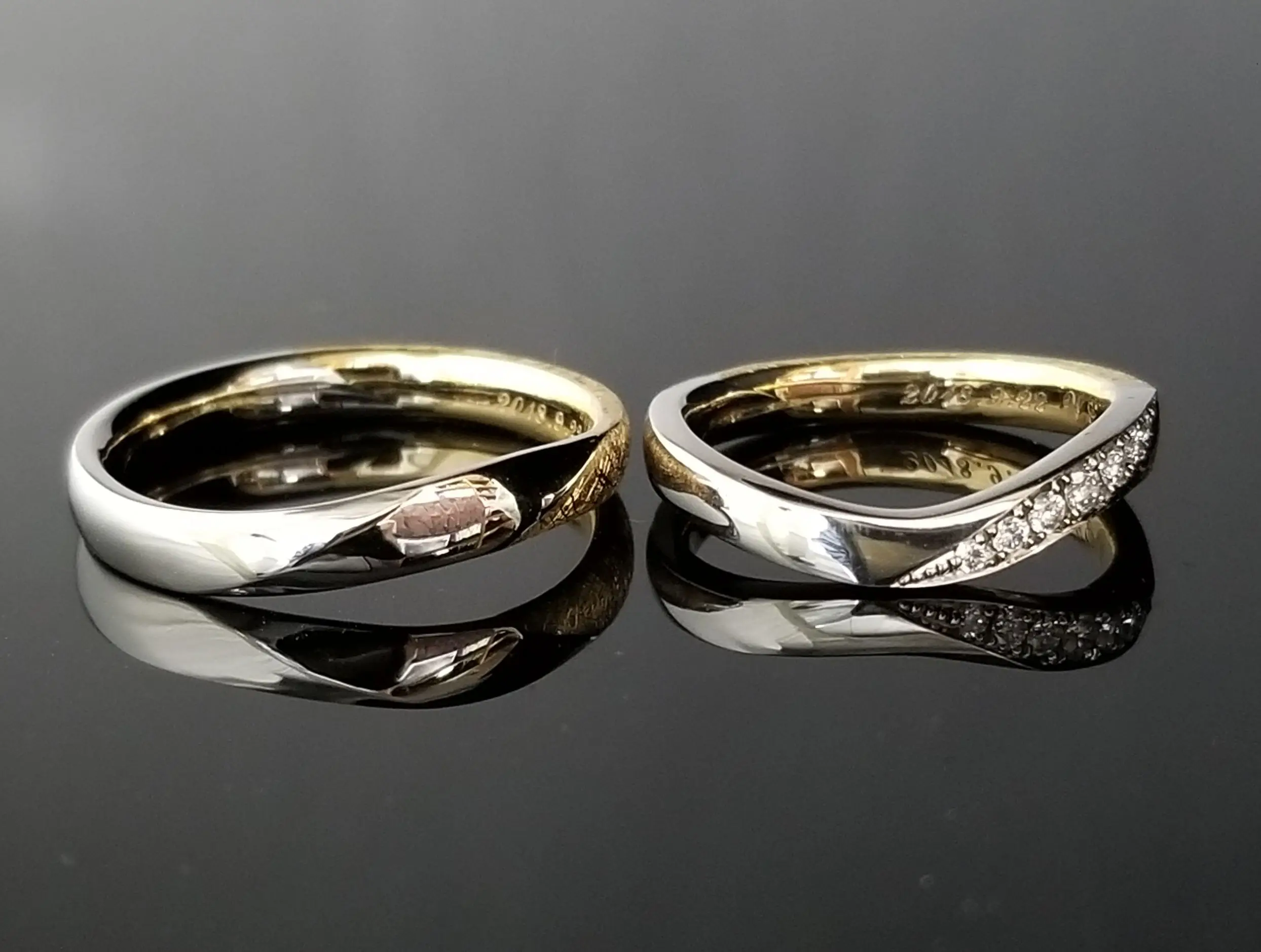 プラチナとイエローゴールドのカラー | 結婚・婚約指輪の