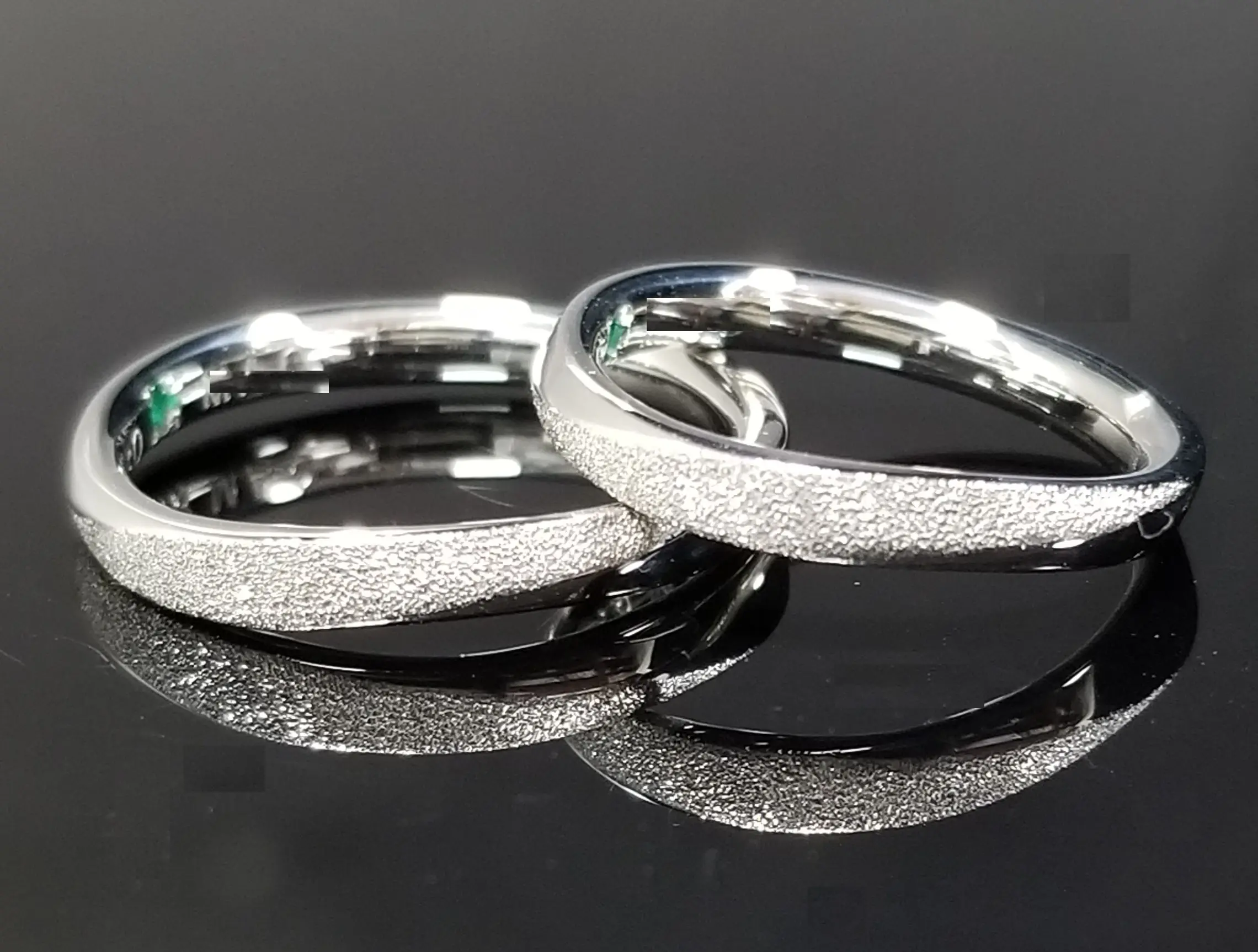 スターダストの輝きが華やかに | 結婚・婚約指輪のオーダーメイドは 