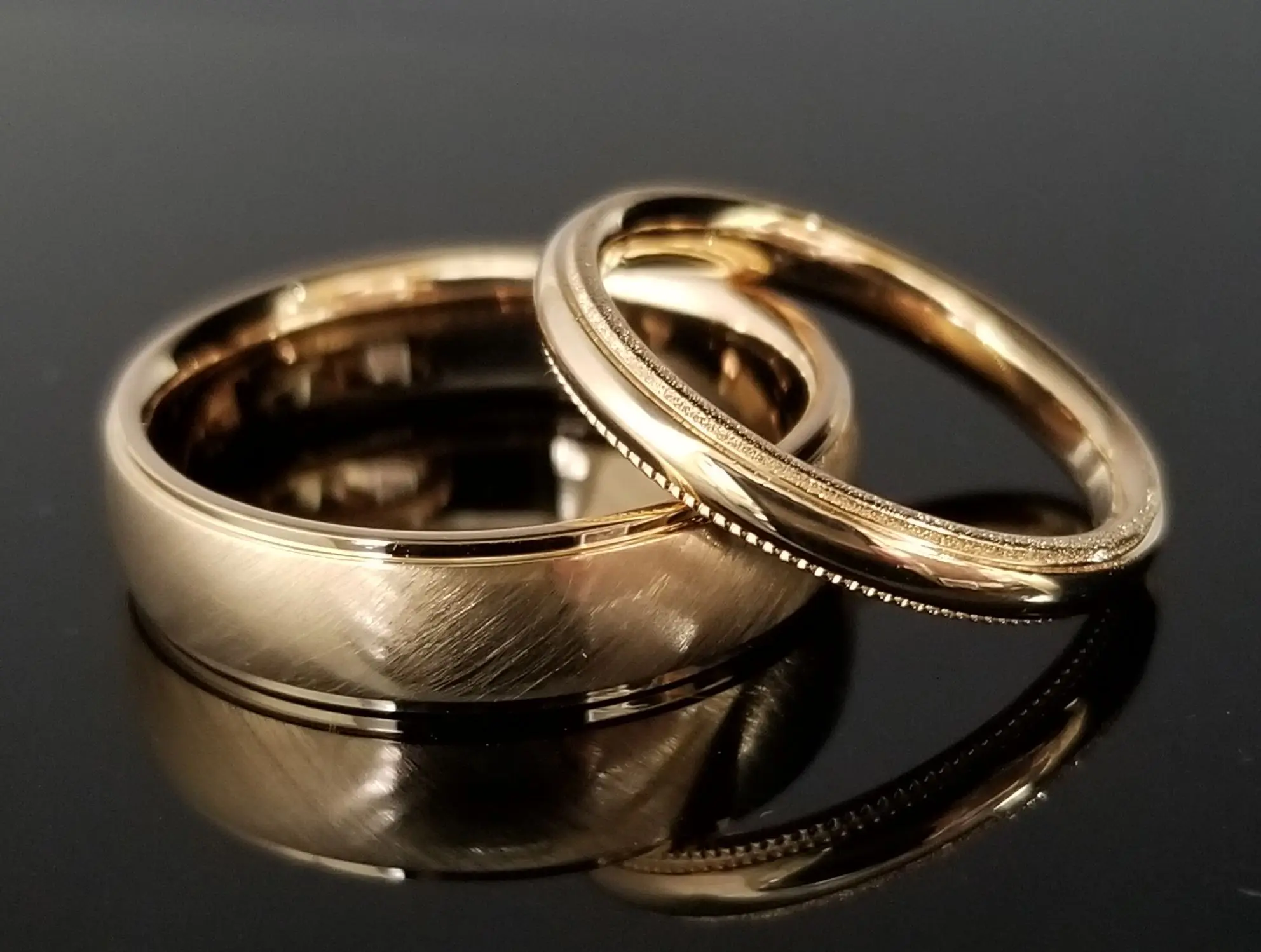 表情を変えるピンクゴールドリング | 結婚・婚約指輪のオーダー