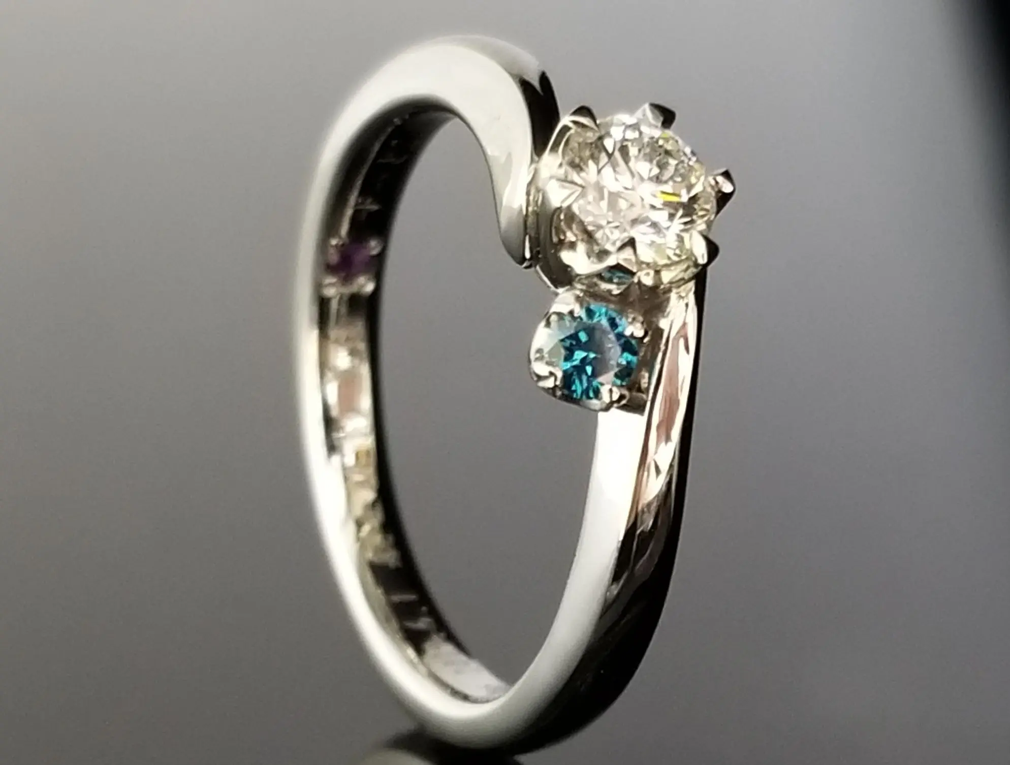 ダイヤ指輪 楽天市場】婚約指輪 ダイヤモンド 0.4ct スタイリッシュ
