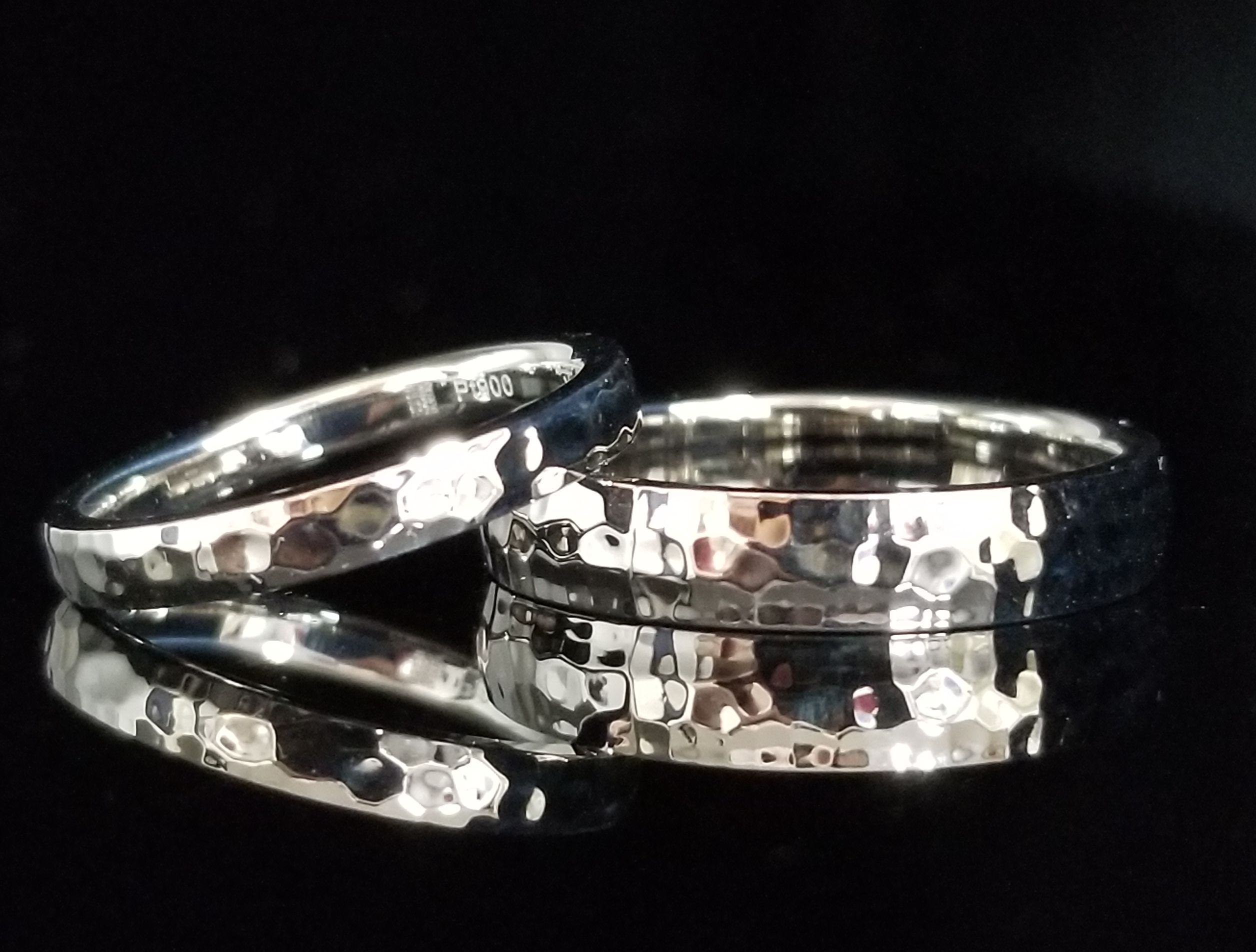 フルオーダーによる一点物の槌目 | 結婚・婚約指輪のオーダー