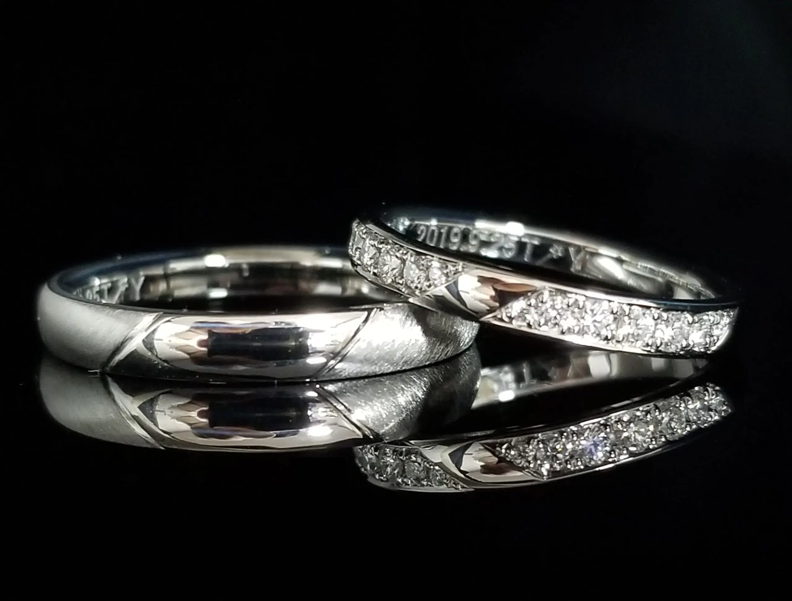 斜めのラインがアクセント。 | 結婚・婚約指輪のオーダーメイドは鍛造