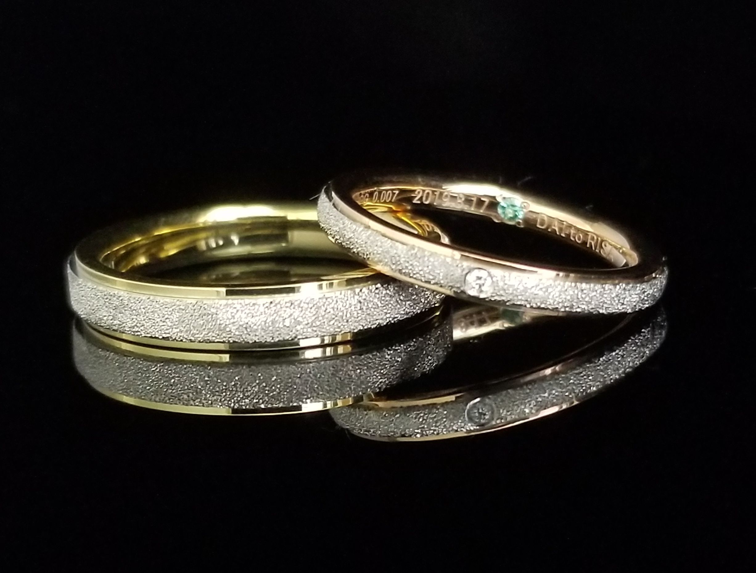 しっかりと鍛え上げられた鍛造コンビリング | 結婚・婚約指輪の