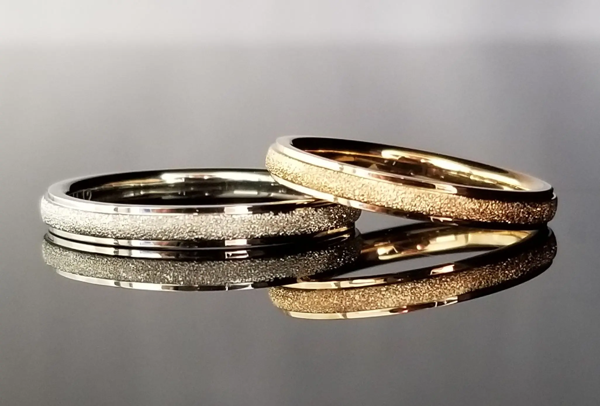 スターダスト加工で華やかなご結婚指輪に | 結婚・婚約指輪のオーダー