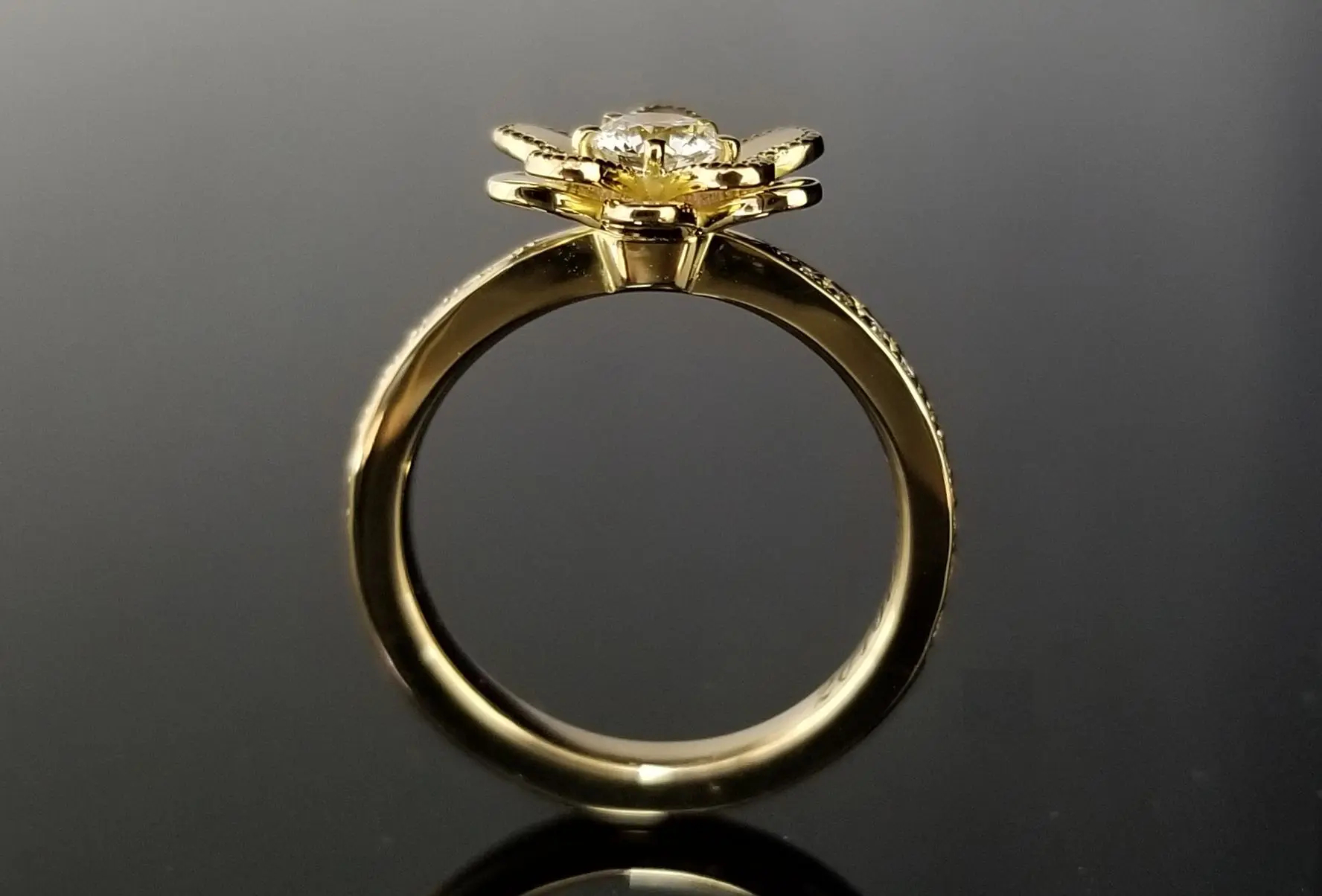 思い入れのあるマーガレットを指輪に咲かせて | 結婚・婚約指輪