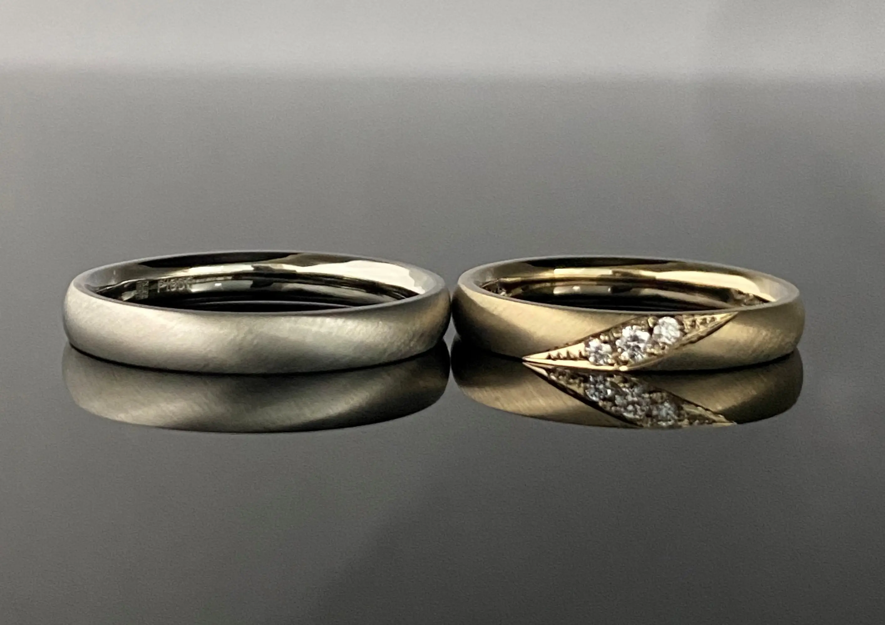 つや消し加工が一周入った美しい鍛造マリッジリング | 結婚