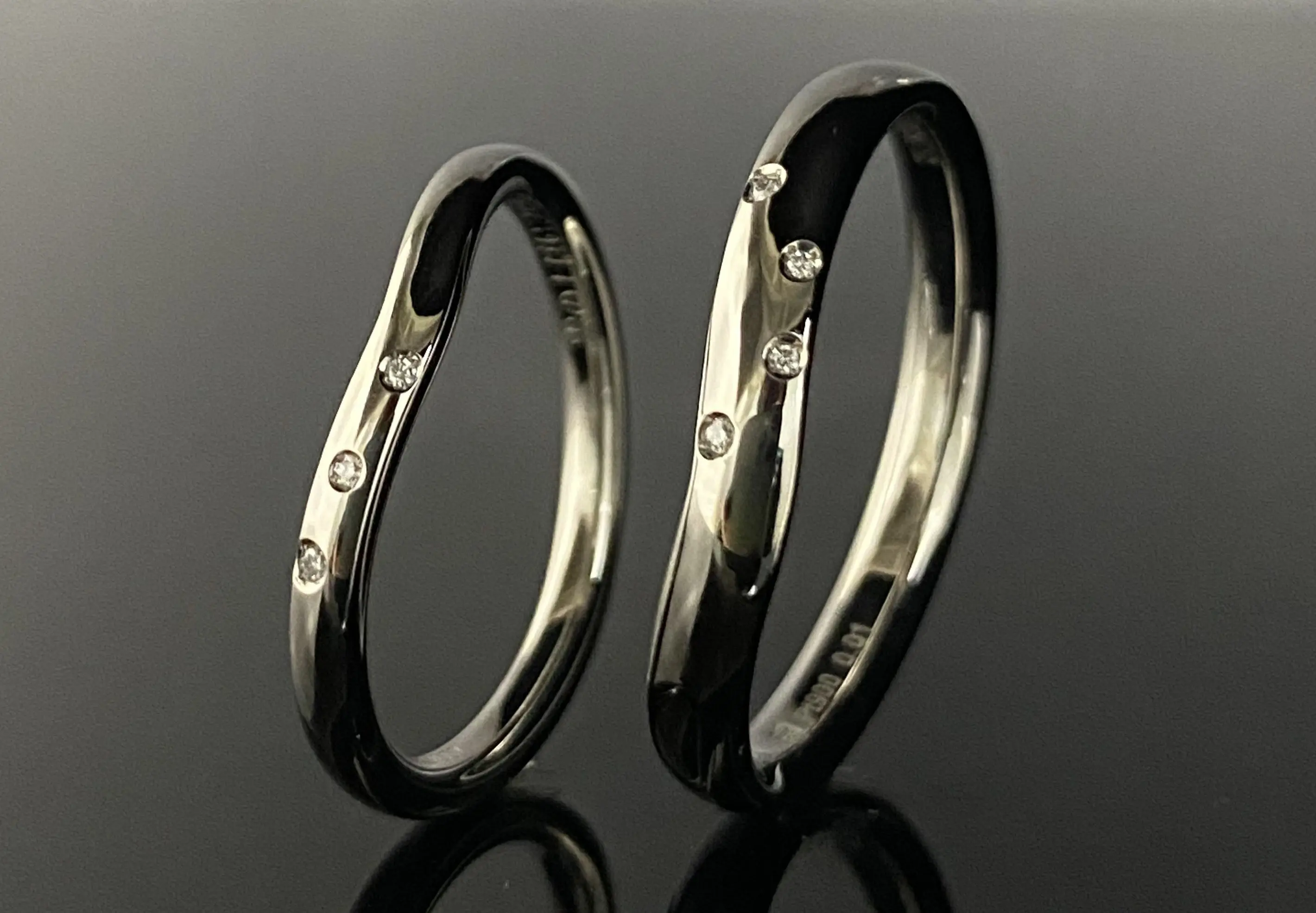北斗七星が浮かび上がる鍛造フルオーダーマリッジリング | 結婚・婚約