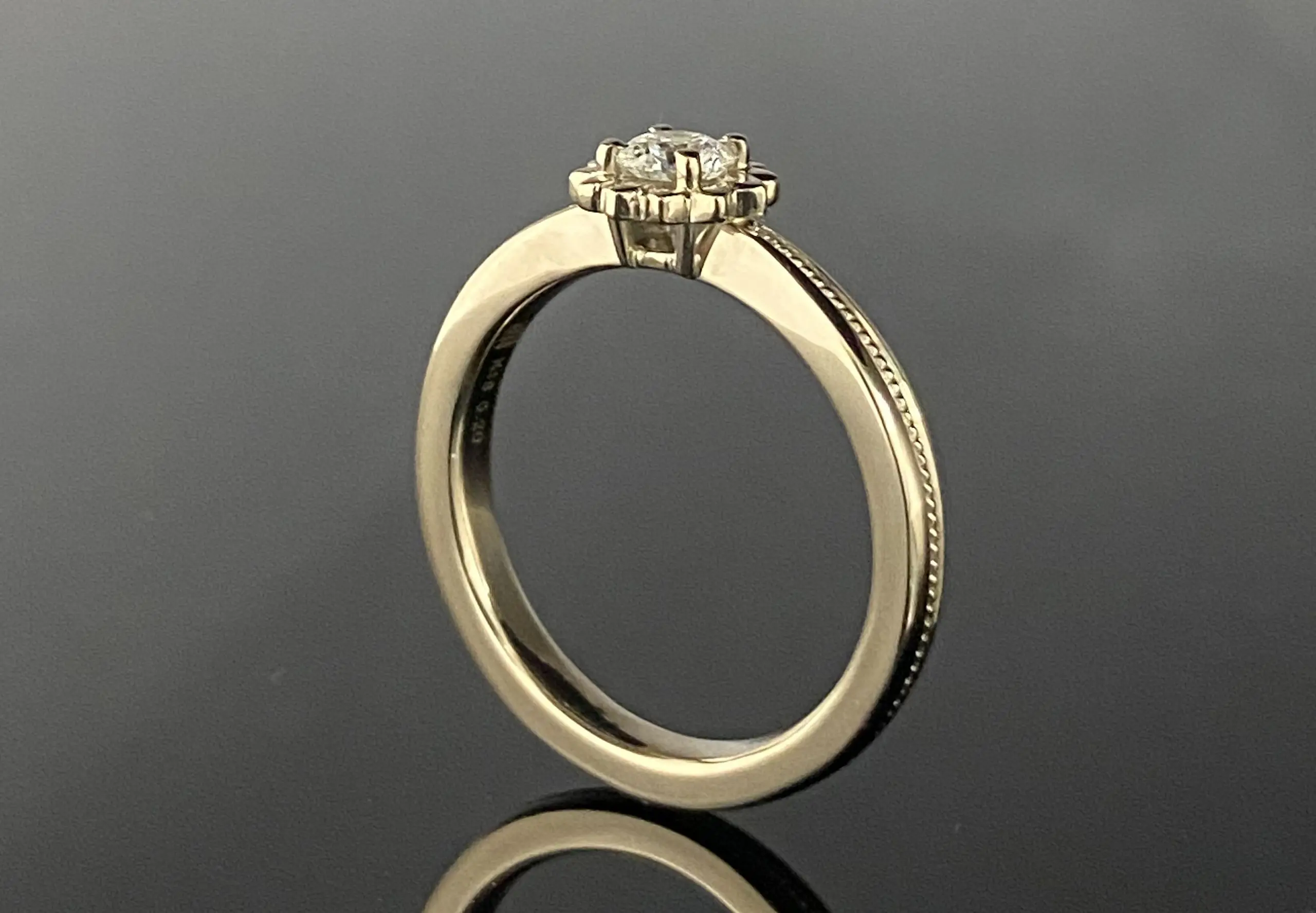 ひまわりをイメージした華やかなフルオーダーリング | 結婚・婚約指輪