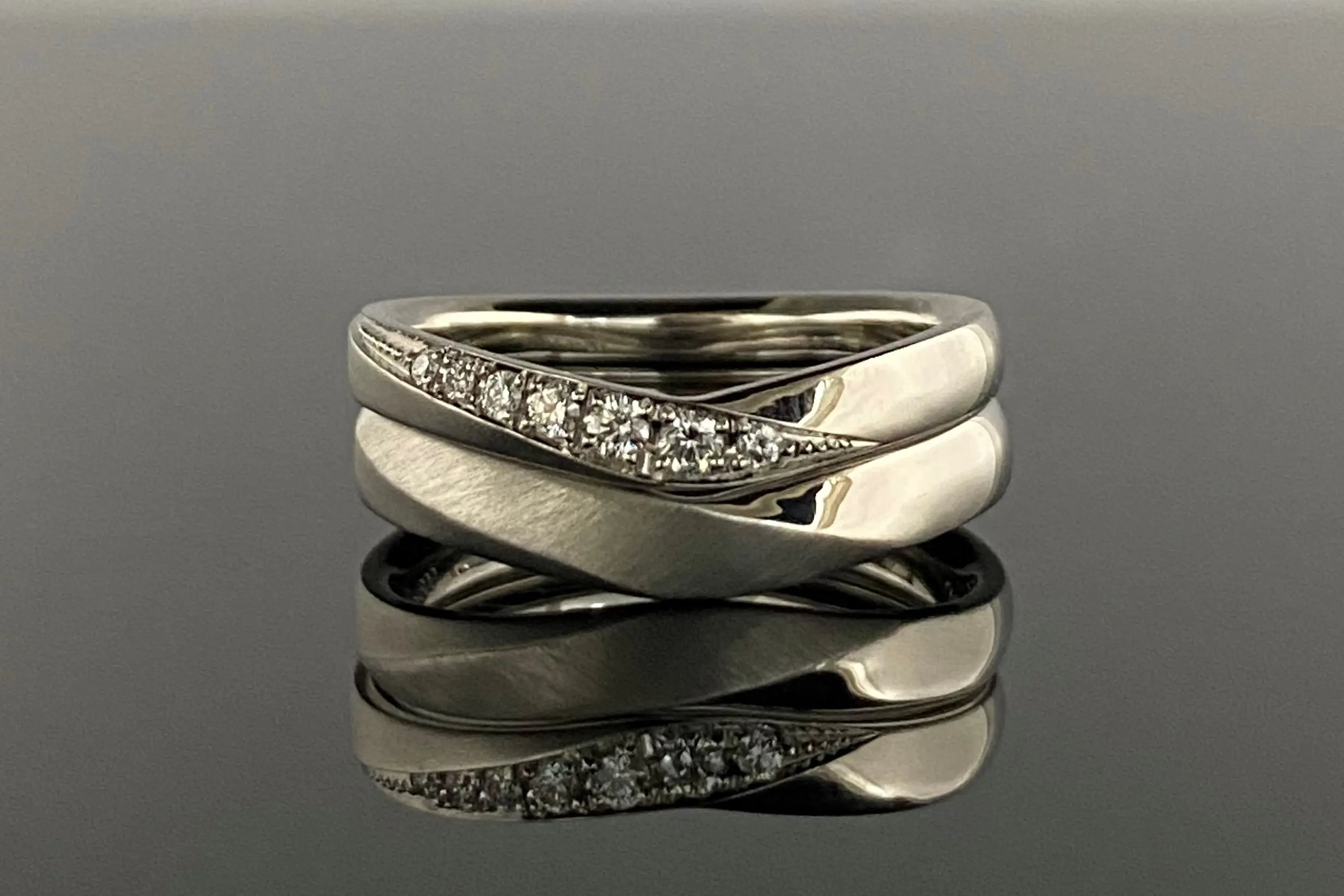 お好きな加工で唯一無二のご結婚指輪を | 結婚・婚約指輪の