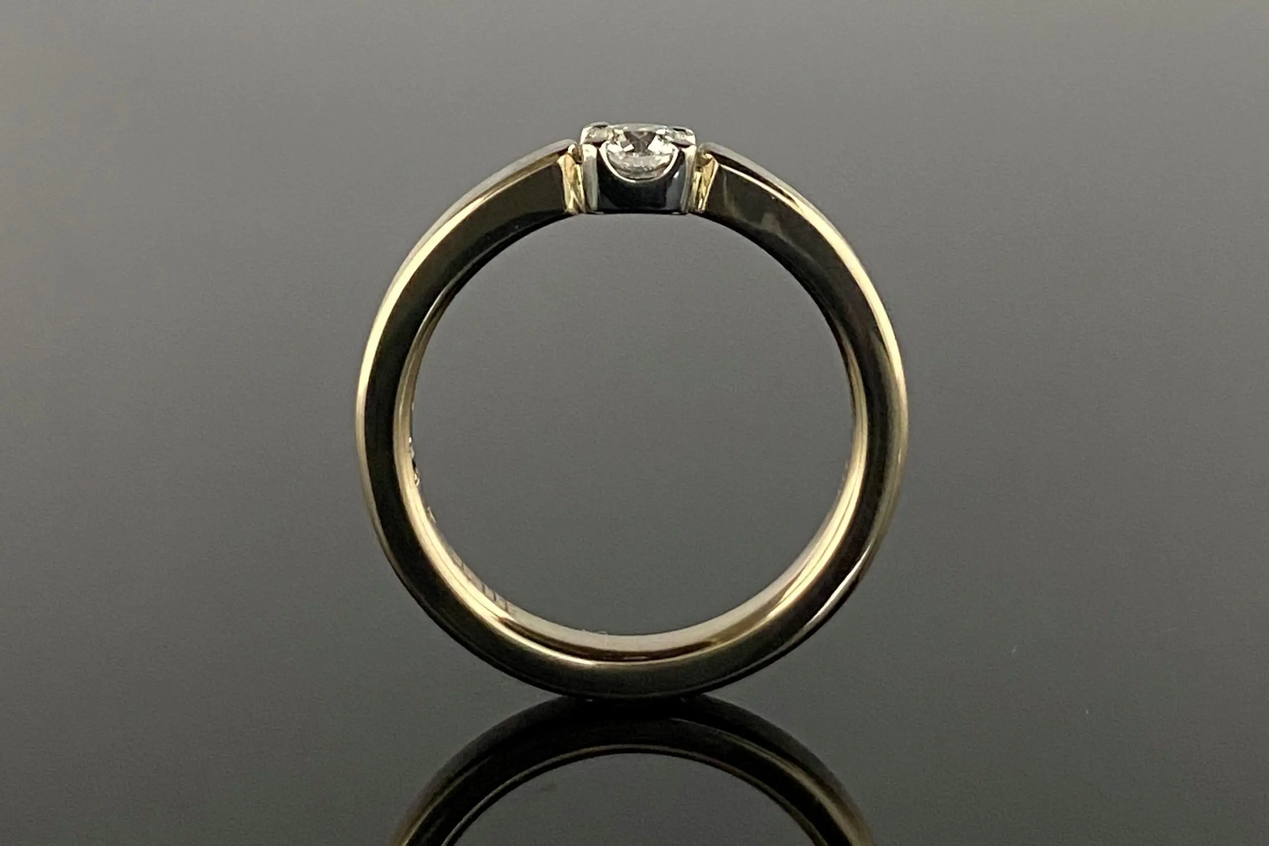 のりぞー　ダイヤステッチ ダイヤモンドの美しさを… | 結婚・婚約指輪のオーダーメイドは