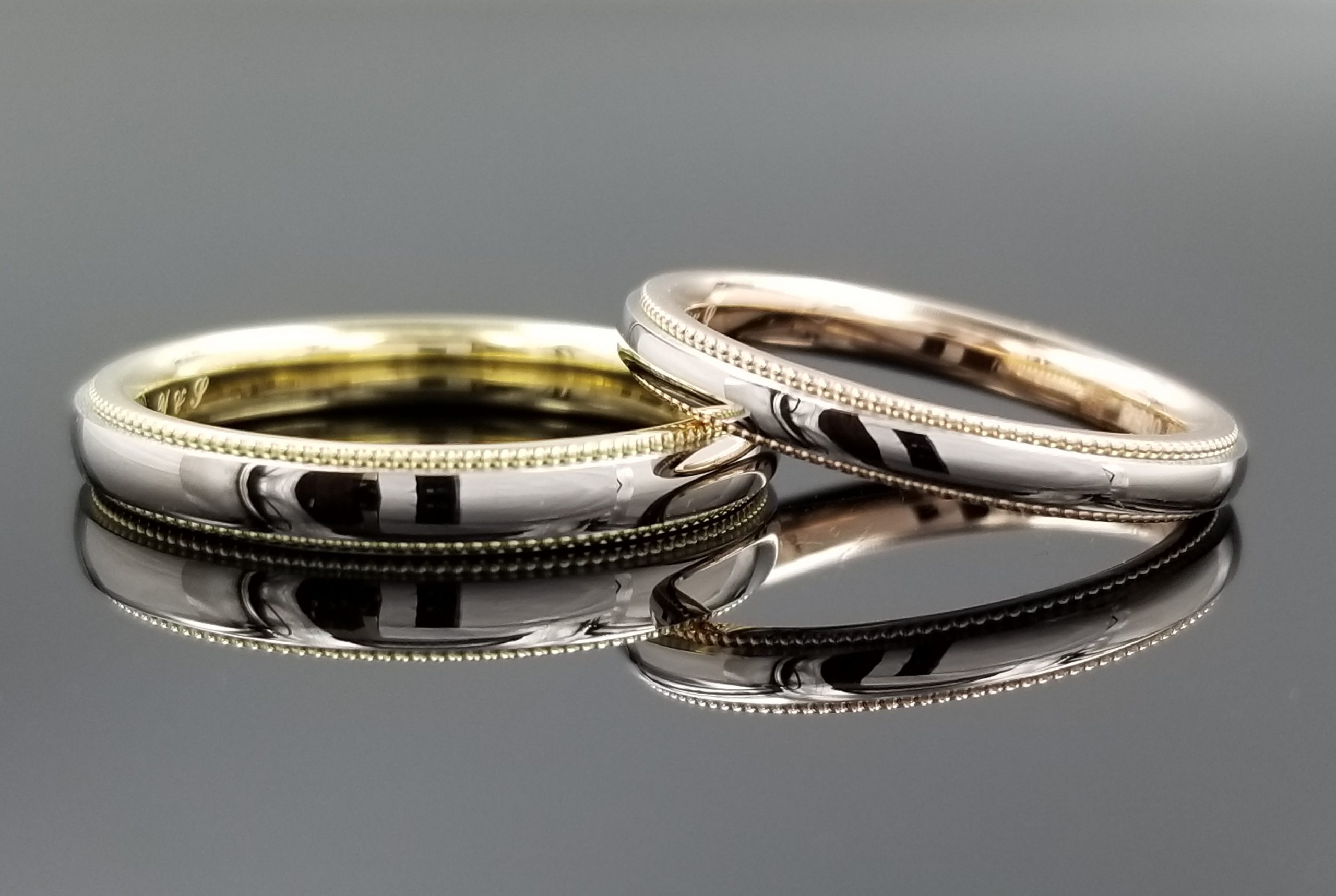 アンティークな雰囲気のミル打ち加工が素敵なご結婚指輪のサムネイル