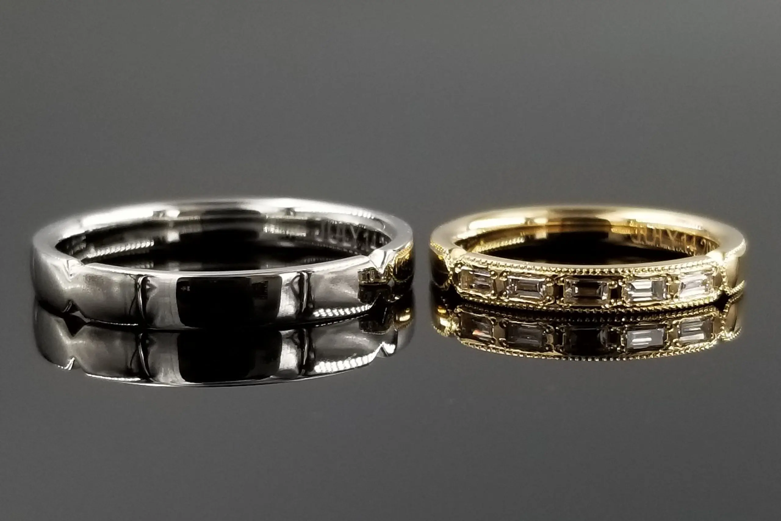 お好みの素材で、お揃いのシルエットに。 | 結婚・婚約指輪の