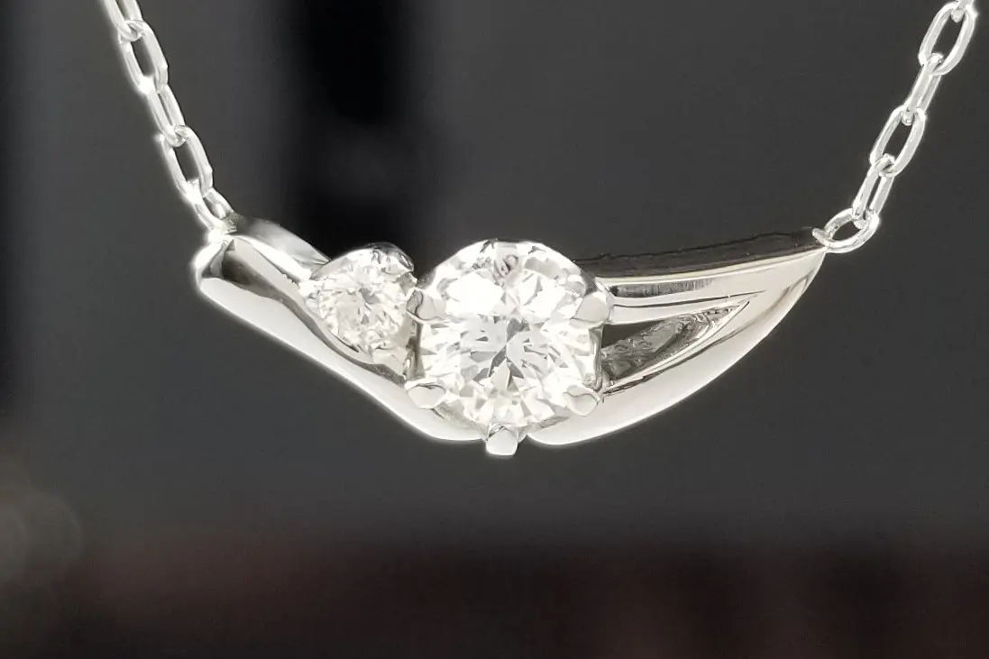 オリジナルのご婚約ネックレス | 結婚・婚約指輪のオーダーメイドは