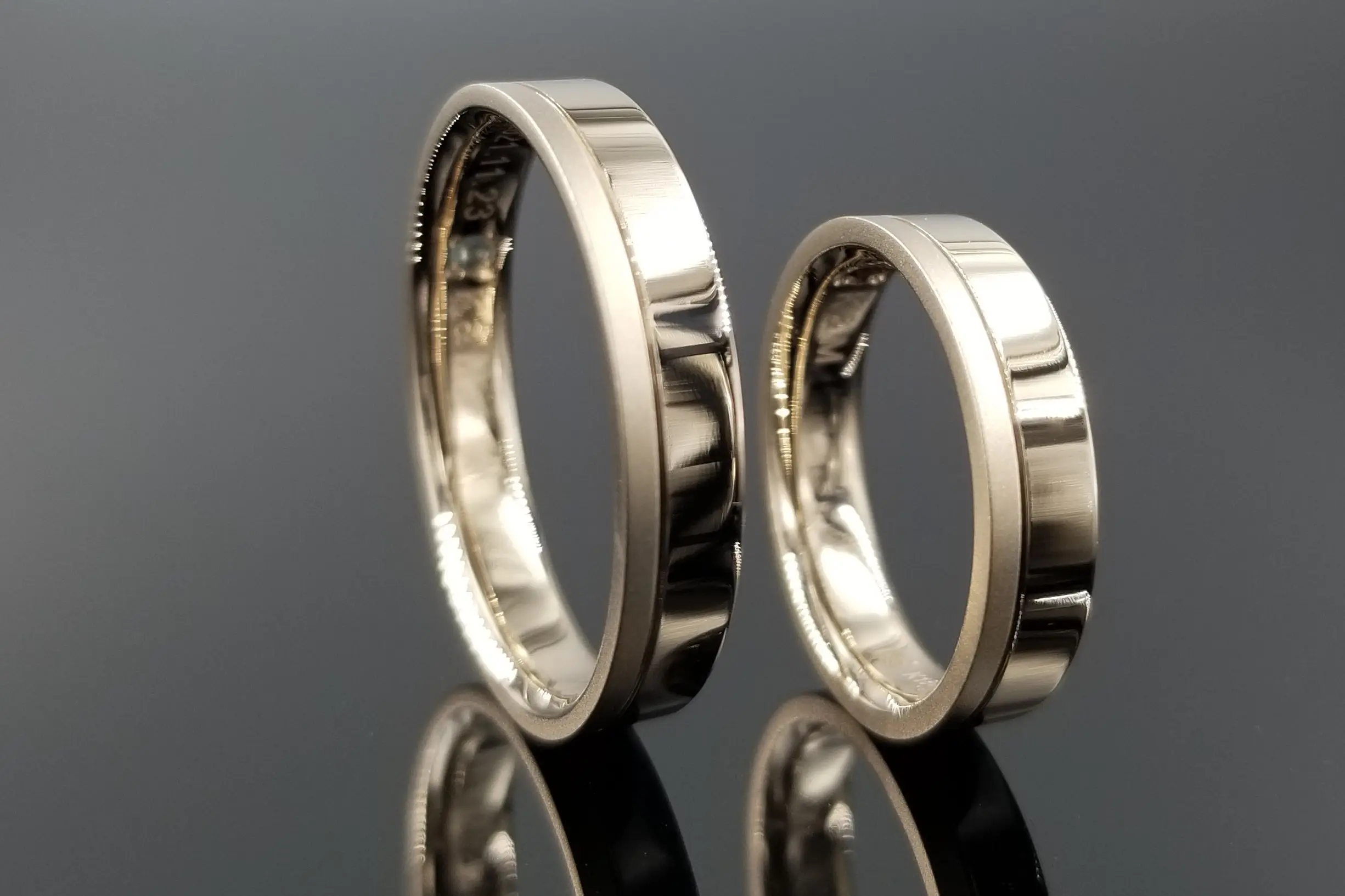オリジナルのシャンパンゴールドのお揃いデザイン | 結婚・婚約指輪の