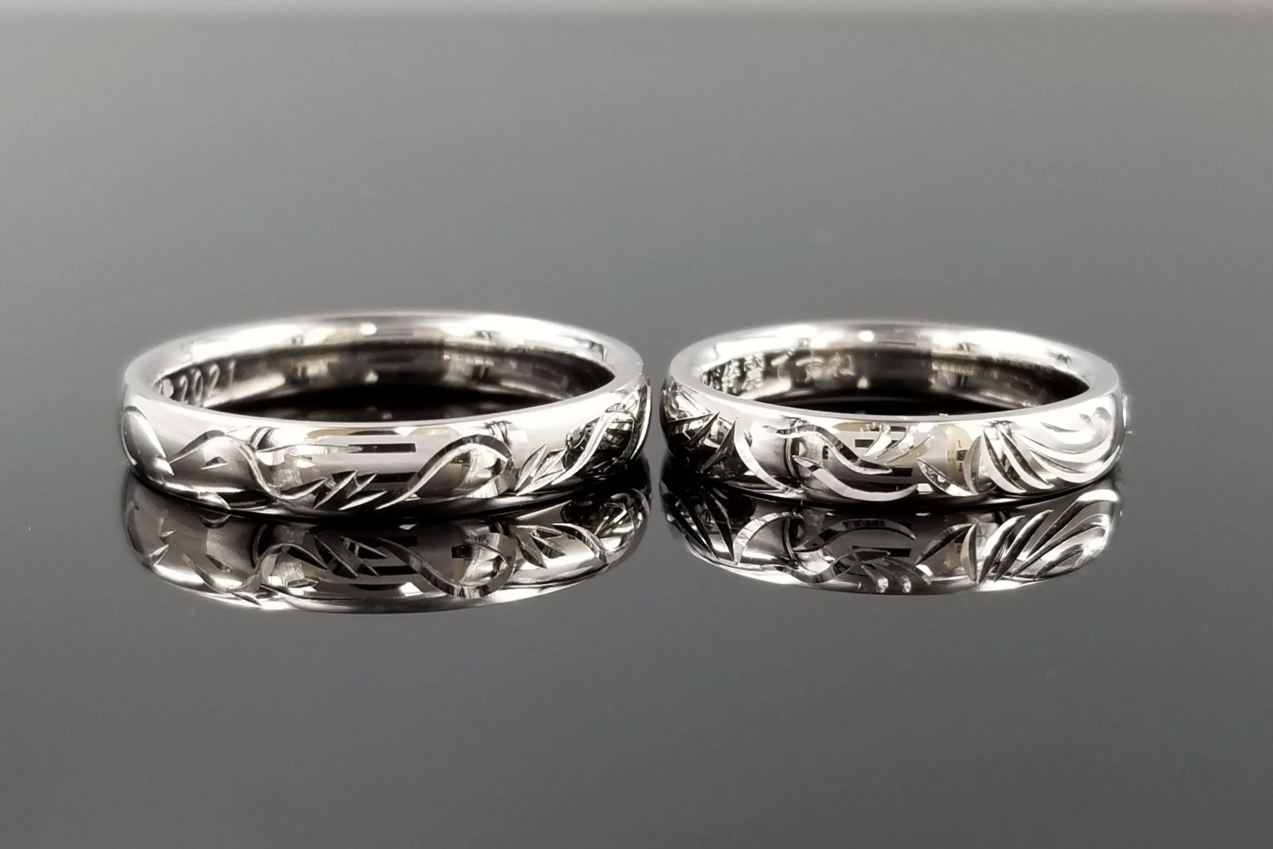 繊細なミルグレインのラインにダイヤモンドの輝きを | 結婚・婚約指輪