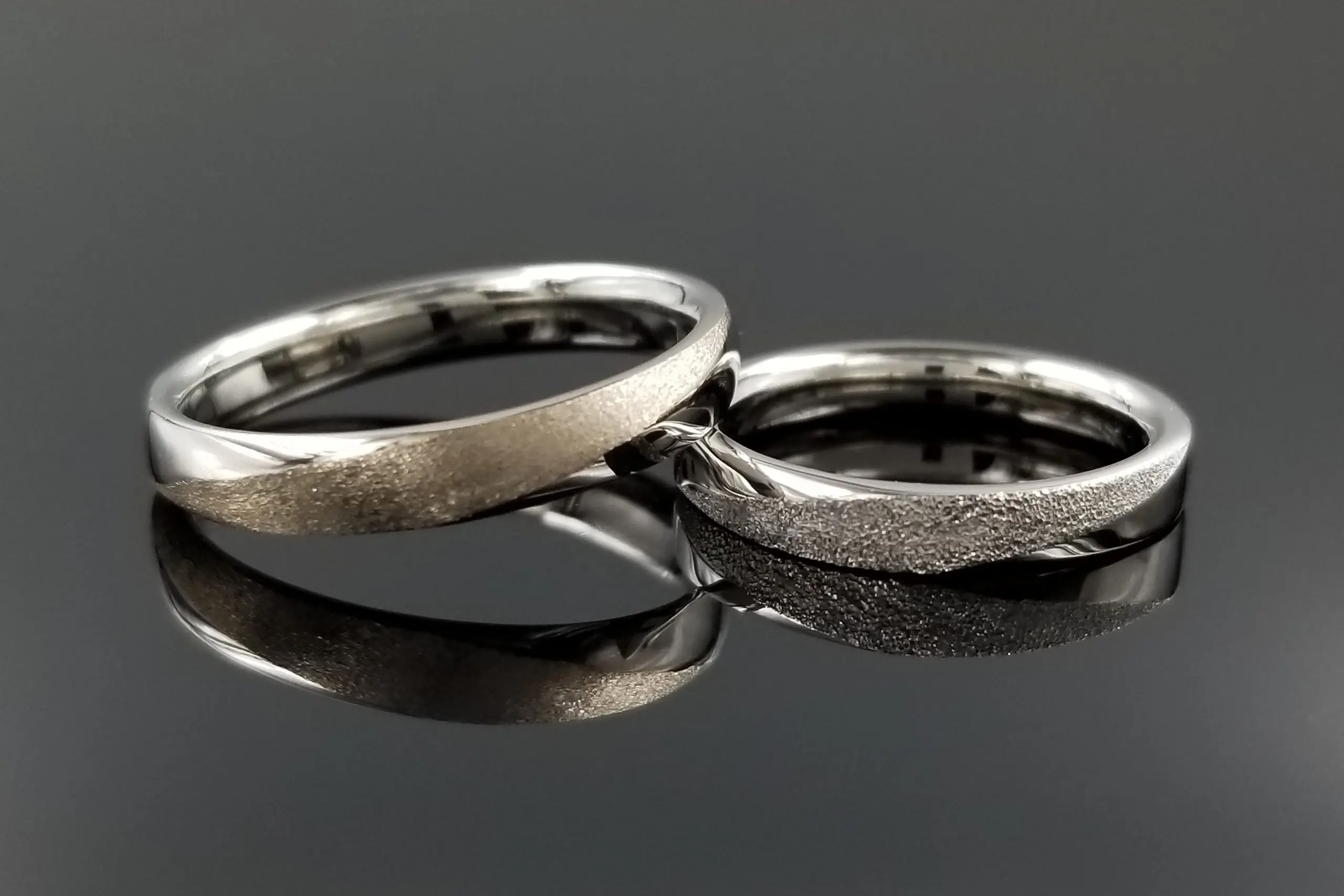 エッジを立てて、かっこよく仕上げました。 | 結婚・婚約指輪の