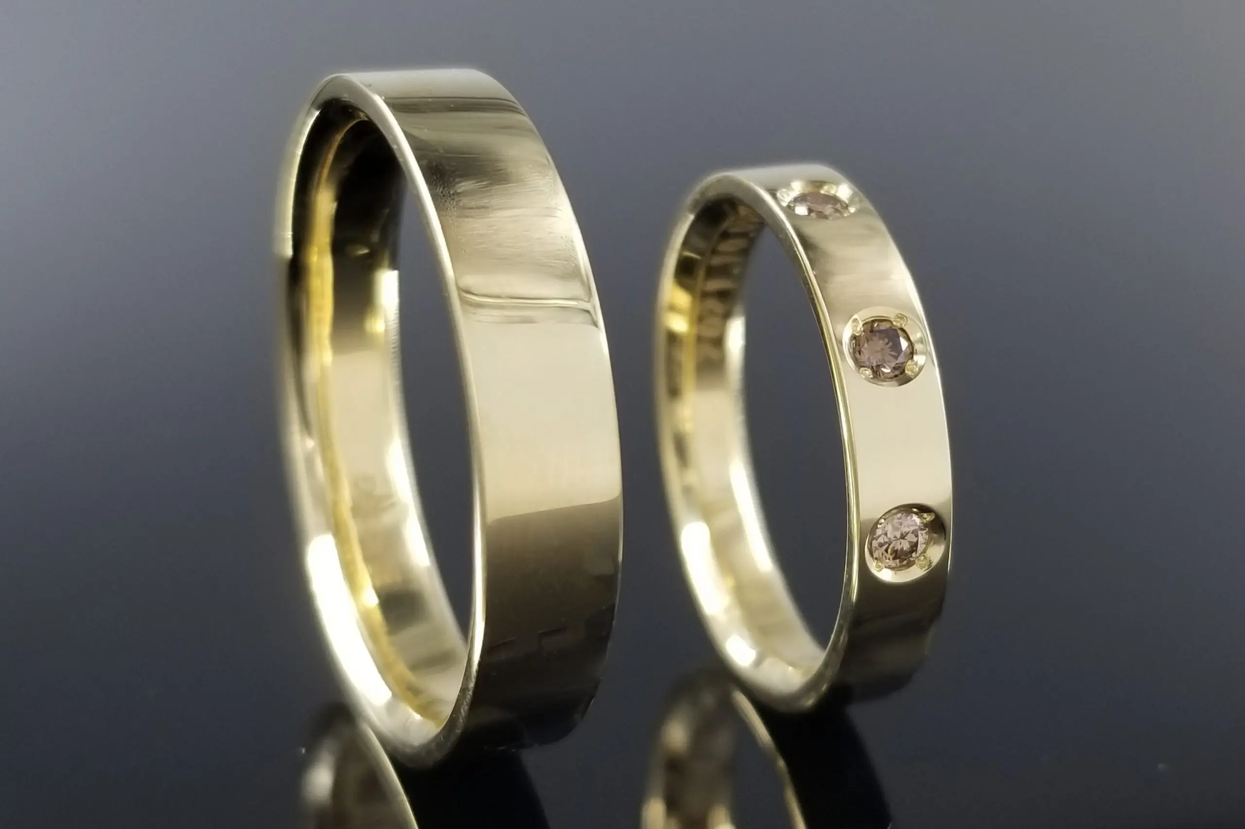 グリーンゴールドの華やかな幅太リング | 結婚・婚約指輪のオーダー