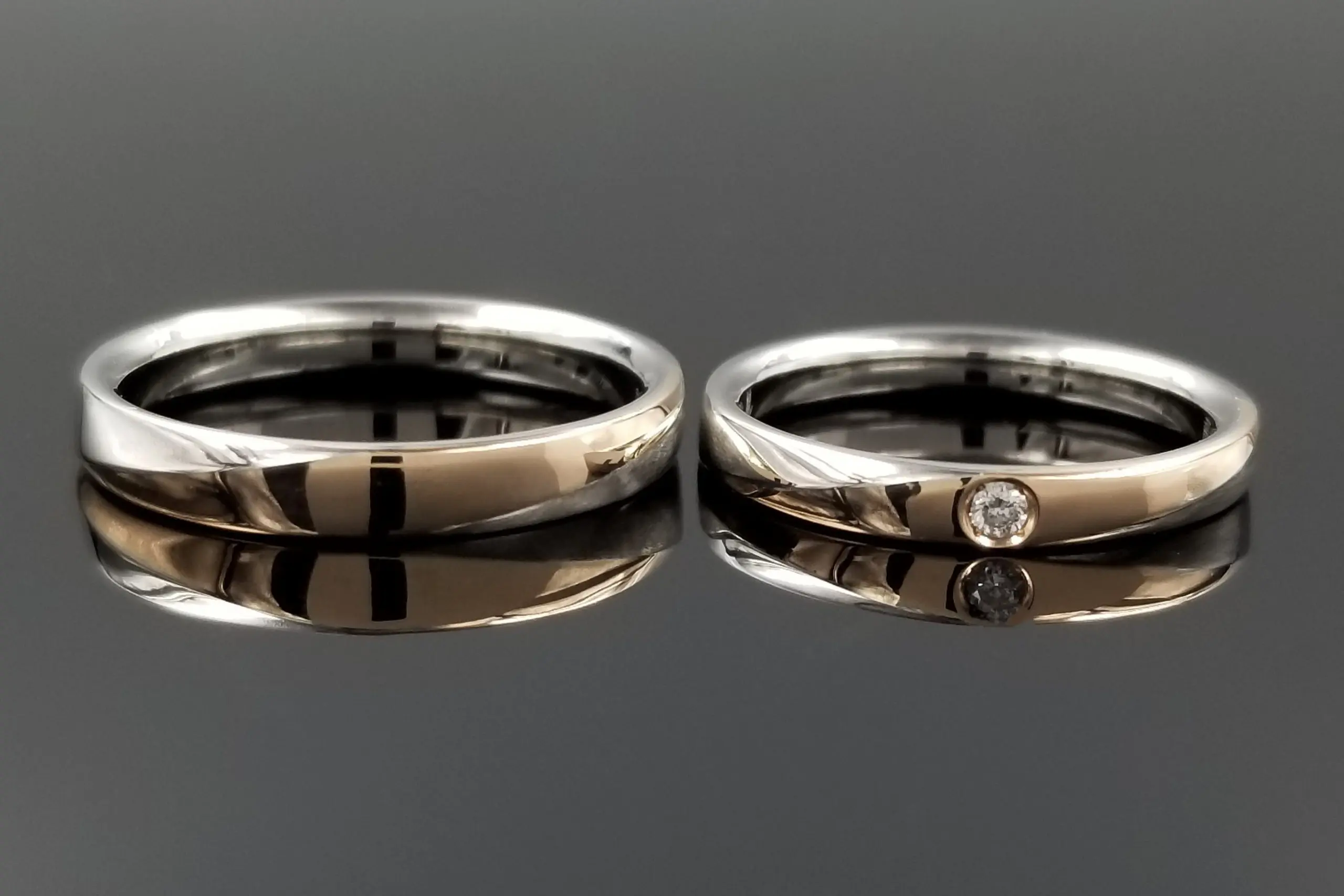 金面加工で魅せる2カラーのお洒落なリング | 結婚・婚約指輪の