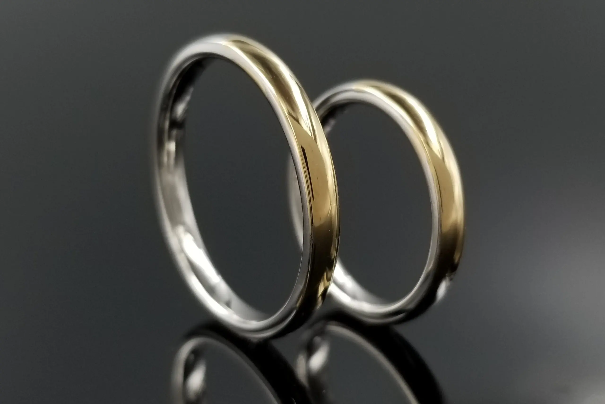 鍛造製法ならではの艶が活かせる鏡面仕上げが美しいリング | 結婚