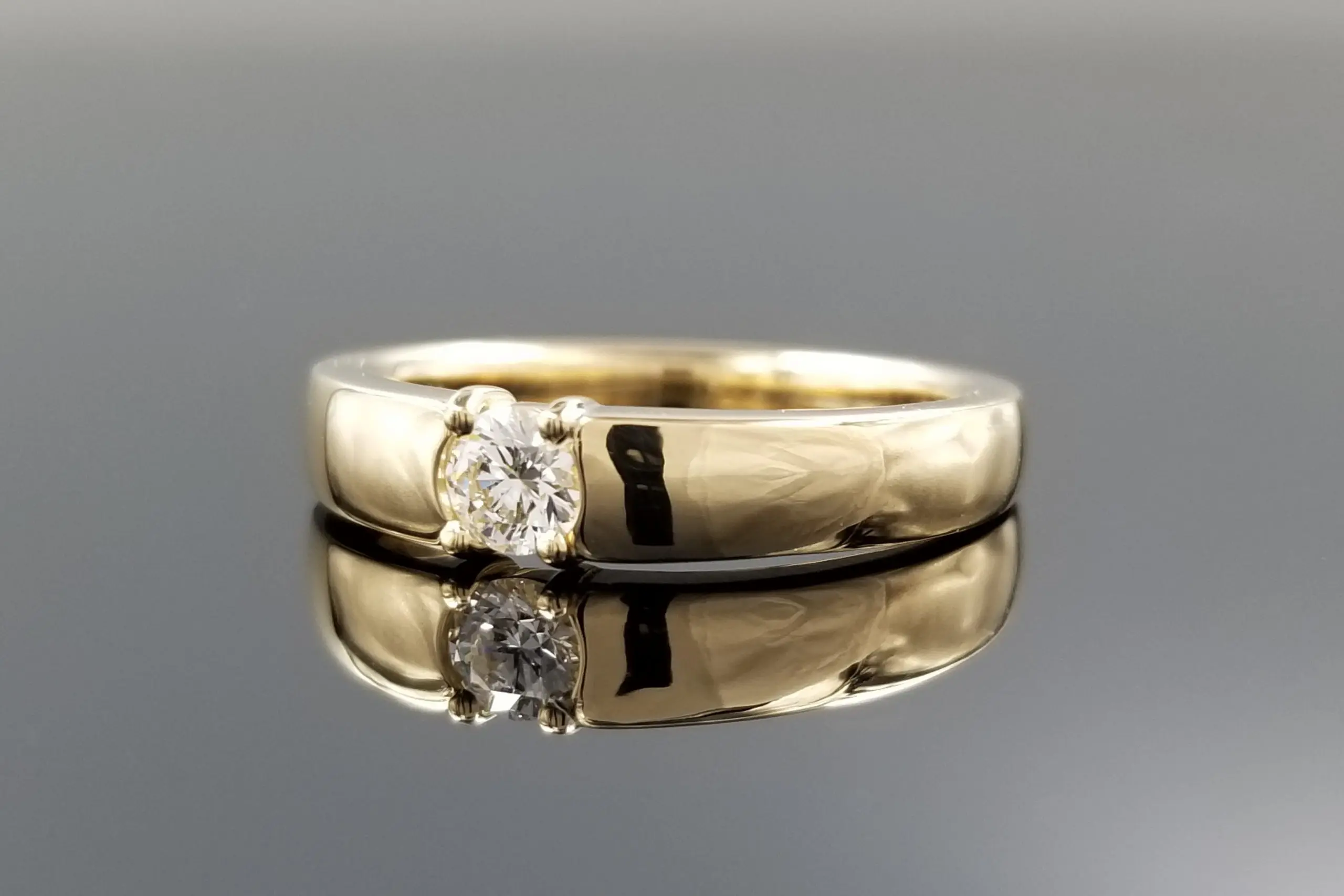 着け心地を重視しダイヤモンドの石座を低くお造りしました | 結婚