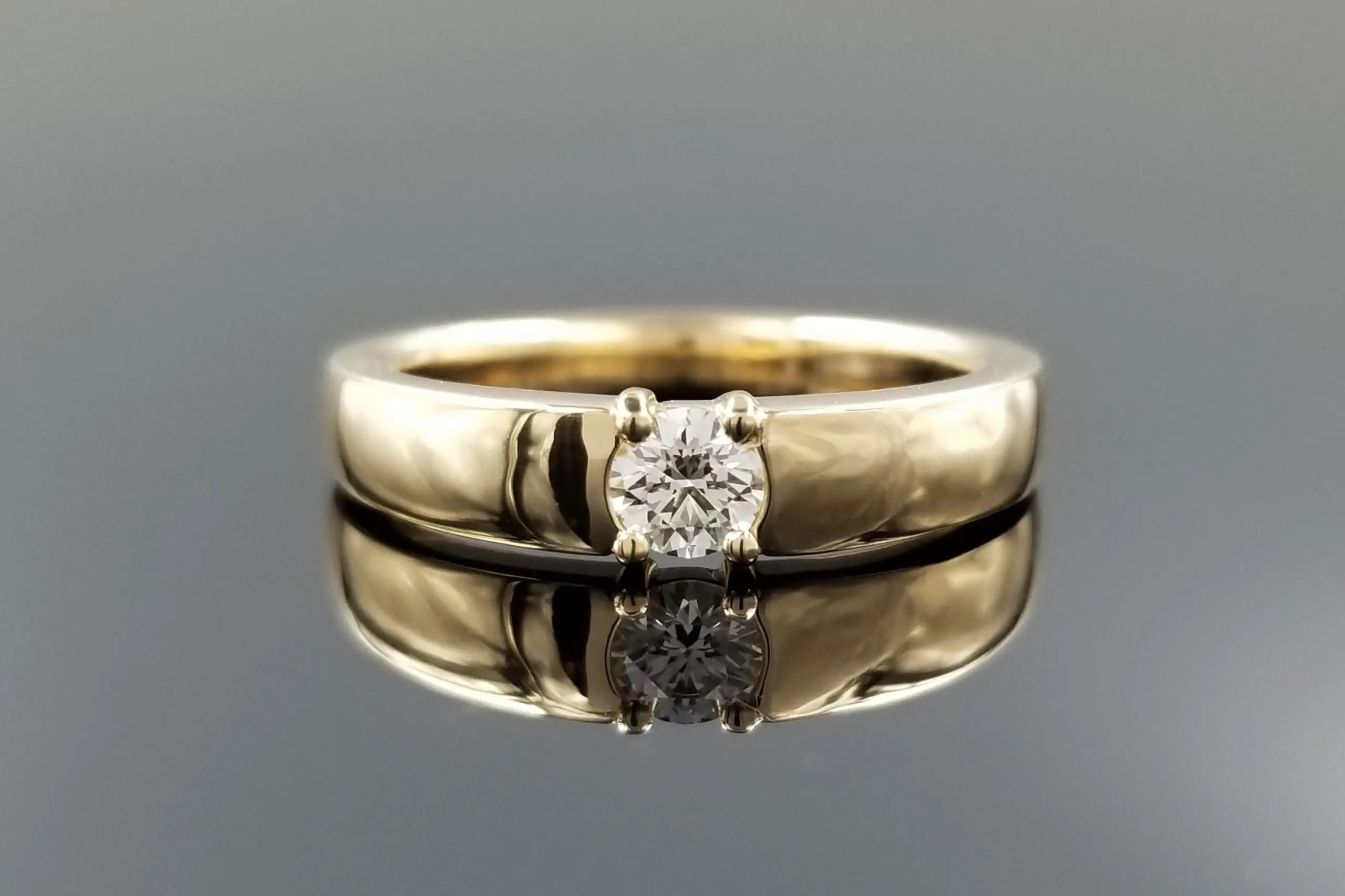 着け心地を重視しダイヤモンドの石座を低くお造りしました | 結婚