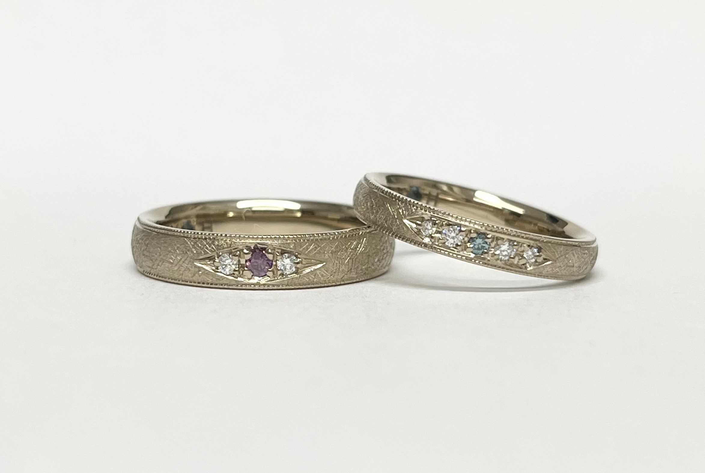 山谷ラインと荒らし加工が美しいご結婚指輪のサムネイル