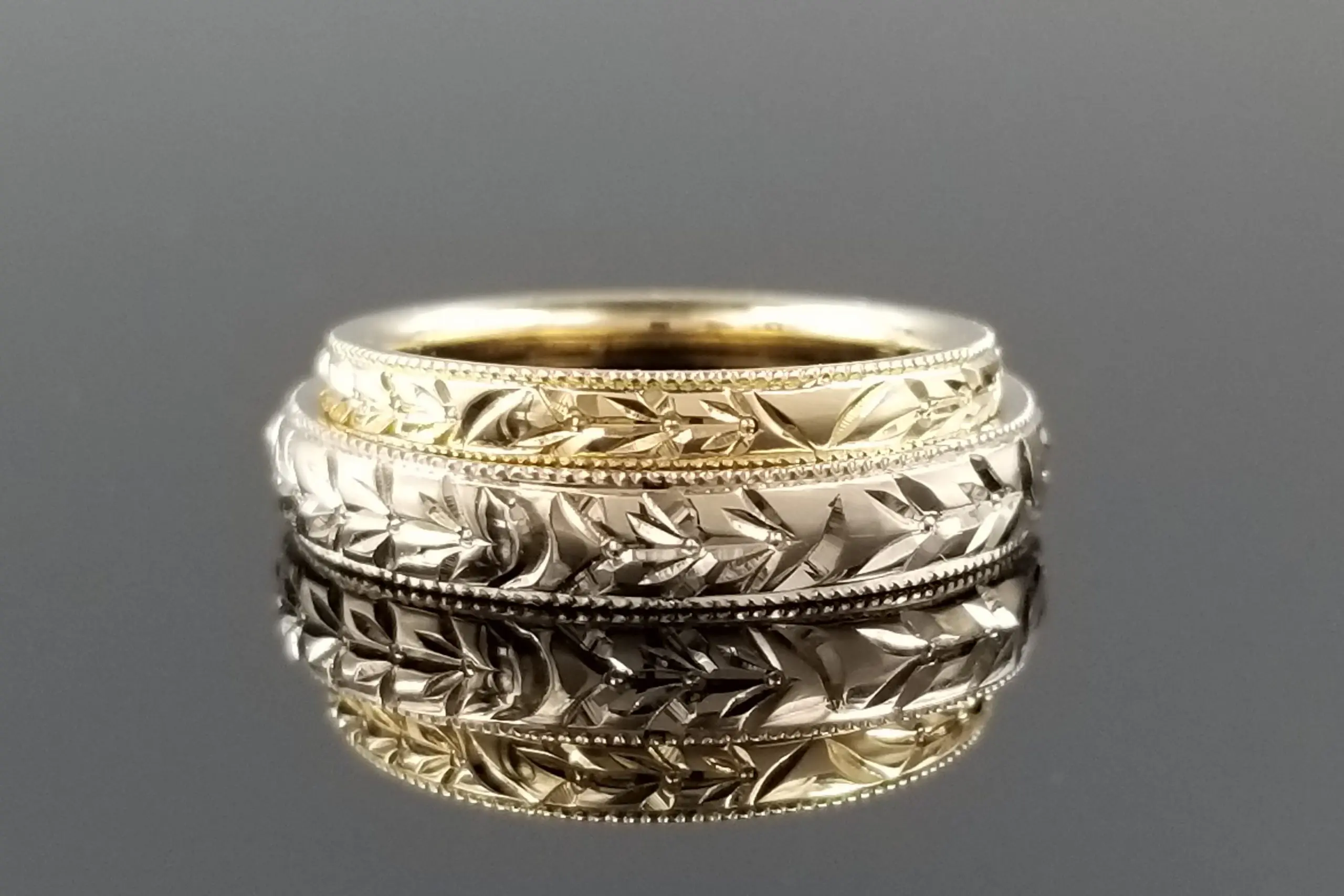 月桂樹の中にもオリジナルを！ | 結婚・婚約指輪のオーダーメイドは