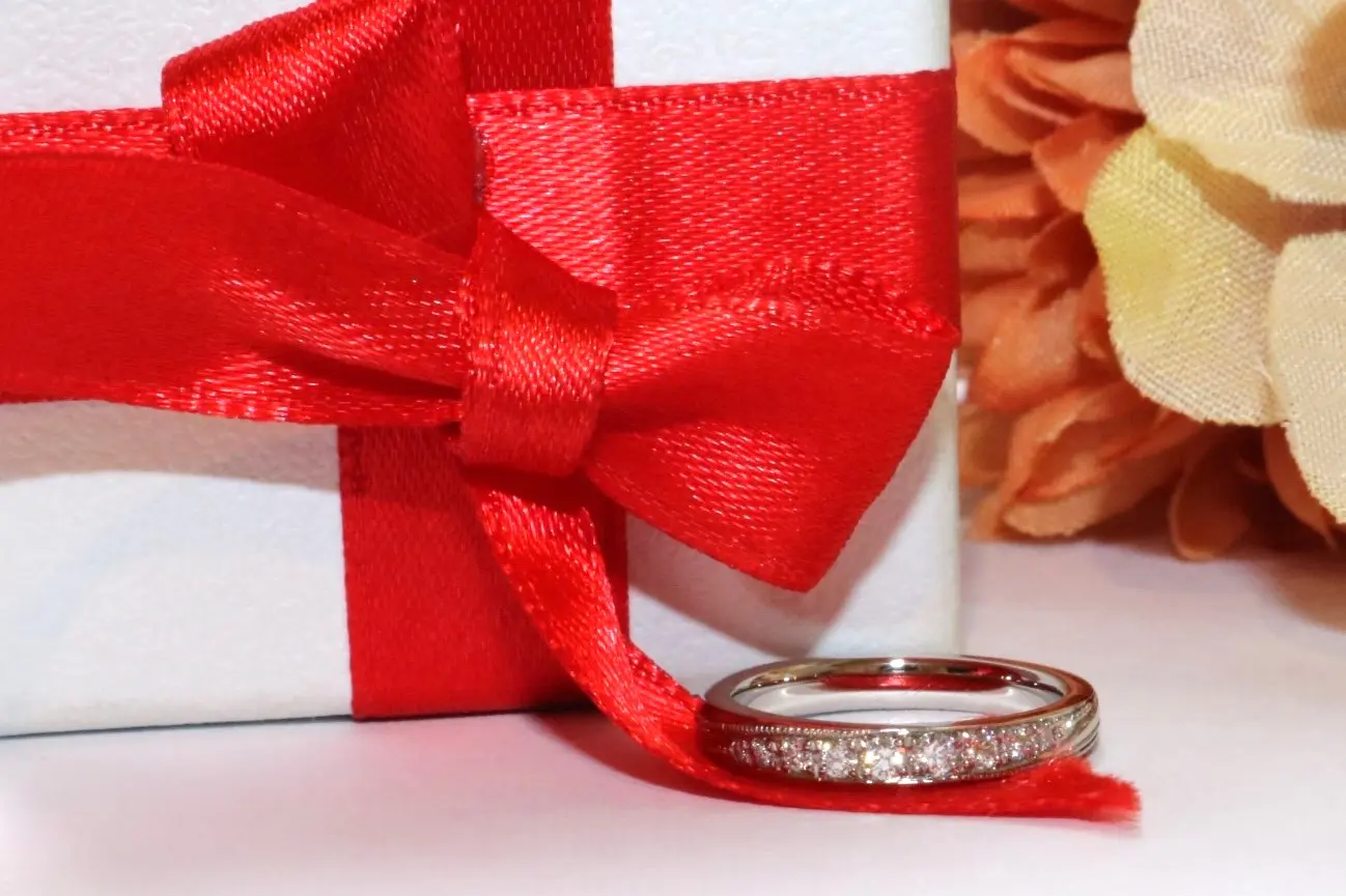 共に歩んできた歴史と絆を形に | 結婚・婚約指輪のオーダー