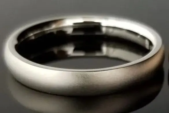 写真のこれがいいと思って来ました！」 | 結婚・婚約指輪のオーダー