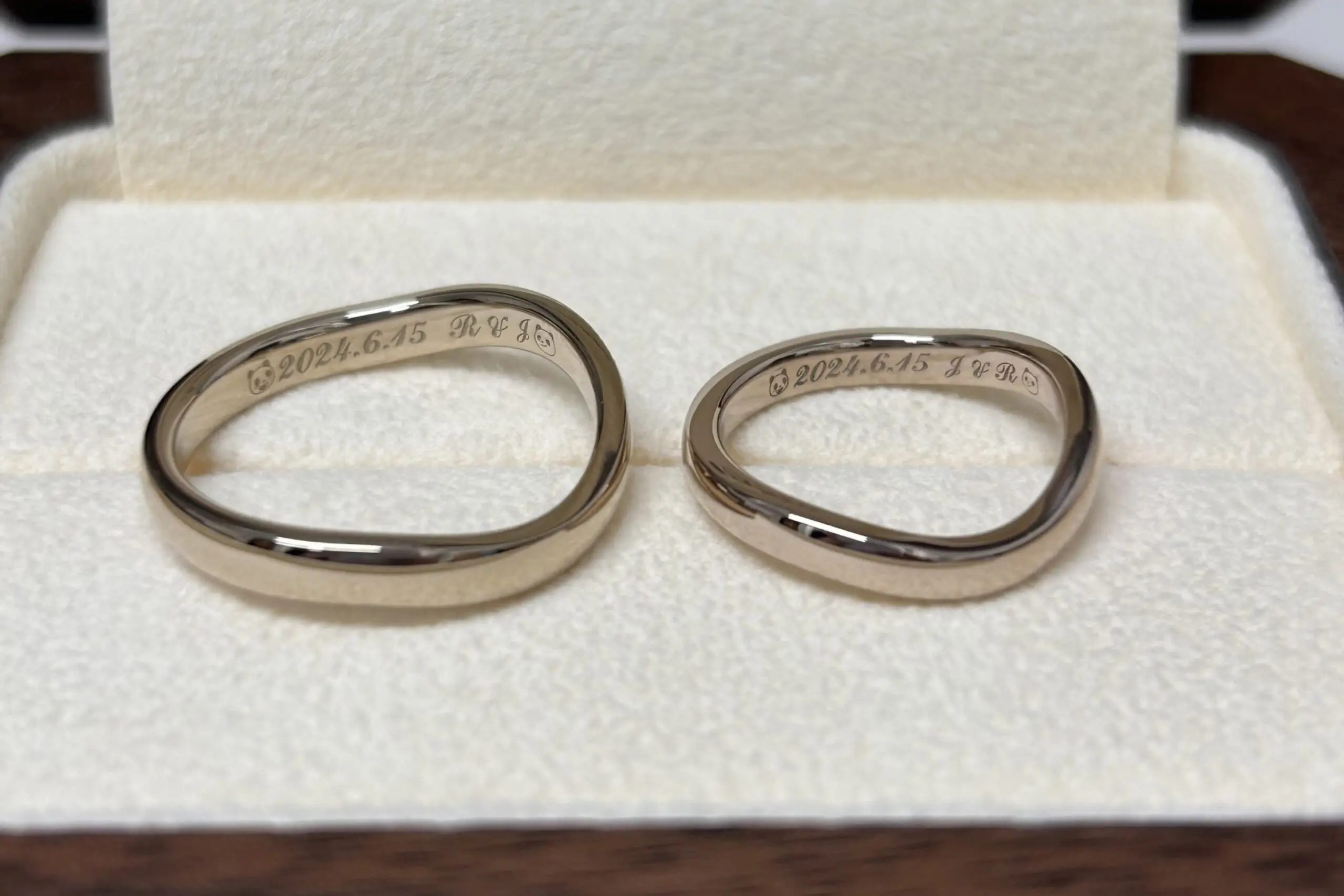 お二人のオリジナル刻印 | 結婚・婚約指輪のオーダーメイドは鍛造指輪