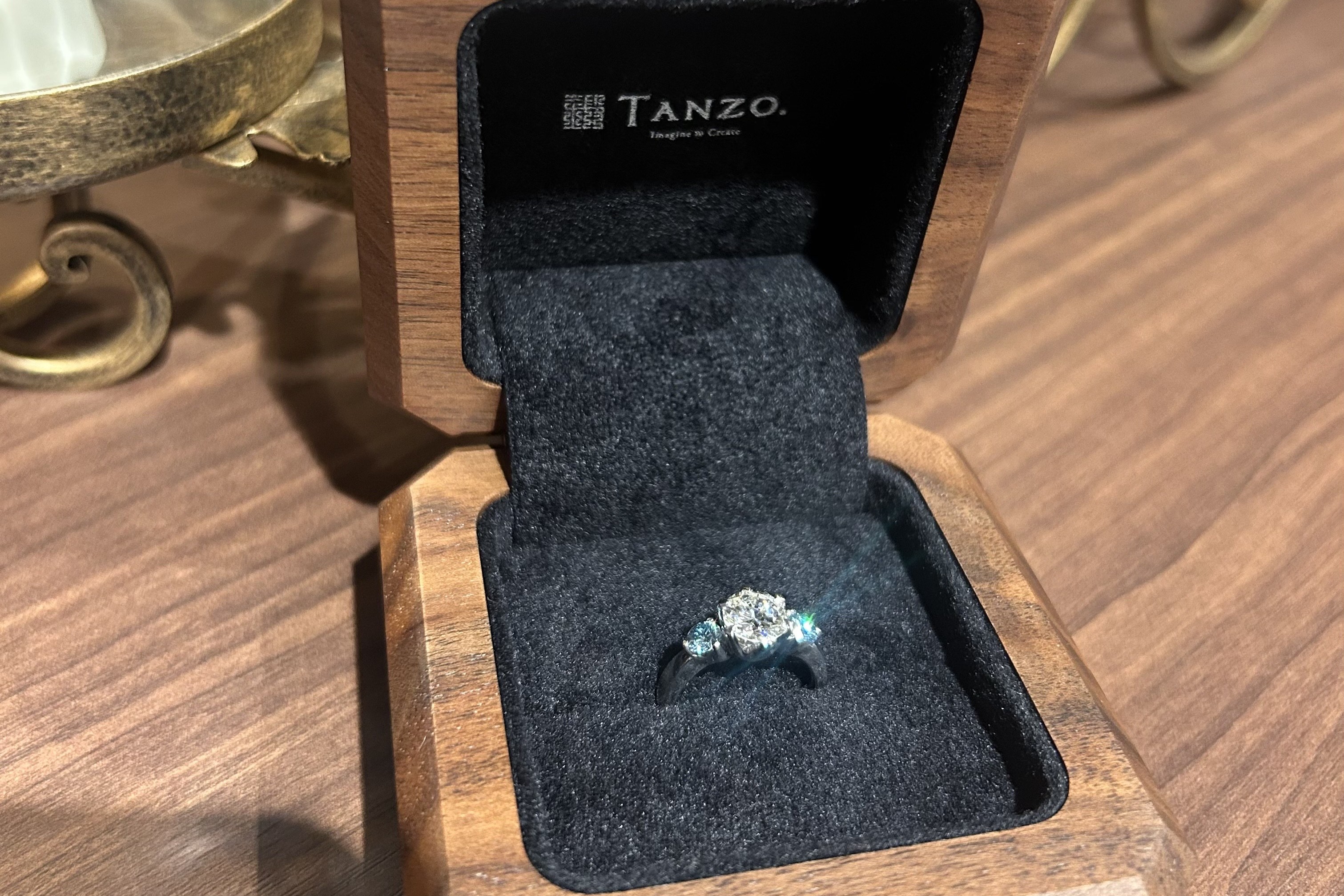 1ct超えのご婚約指輪のサムネイル