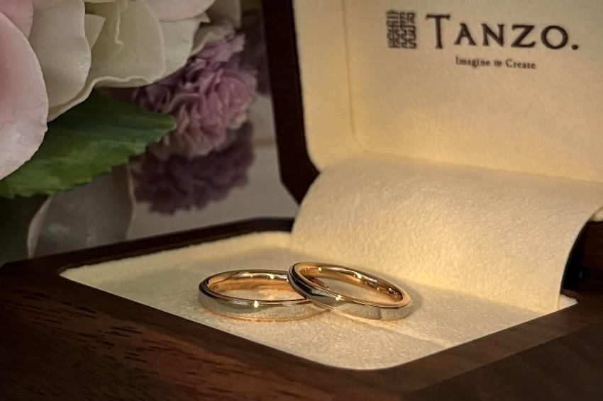 色味にこだわり尽くしたご結婚指輪のサムネイル