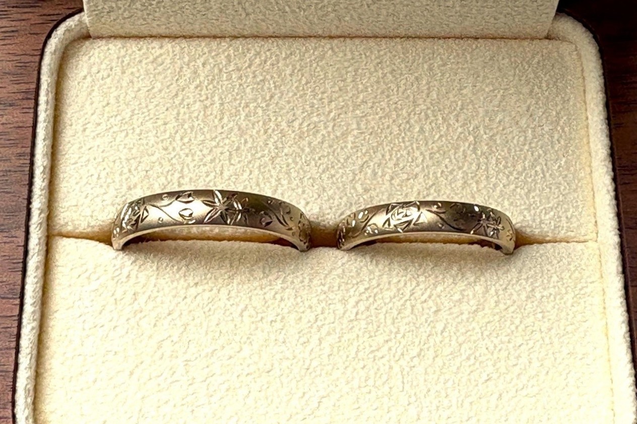 大好きな花々に包まれてのサムネイル